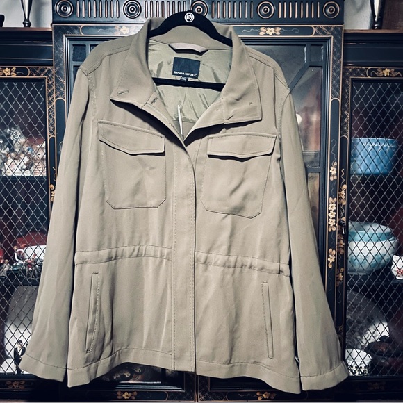 Banana Republic Jackets & Blazers - NWT Banana Republic Olive Khaki Blazer JACKET With Pockets Size XXL